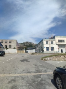 辛寨子由家园区内多厂房仓库出租1500多平及办公室出租