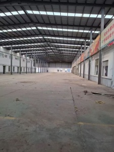 出租三十里占地10000平近国道旁厂房6000平