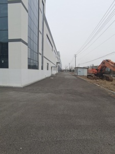 出租开发区董家沟园区内独门独院3100平厂房